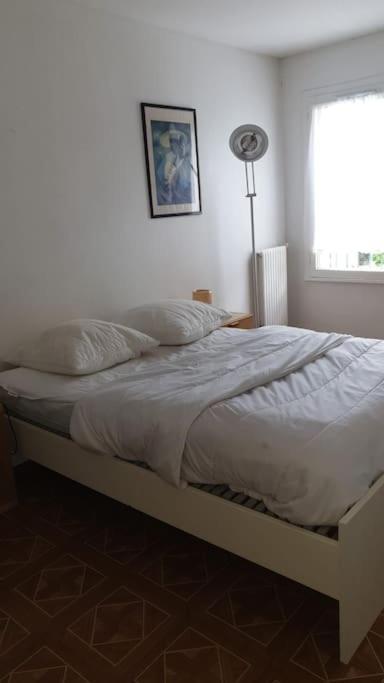 Maison De 102m2 3 Villa *